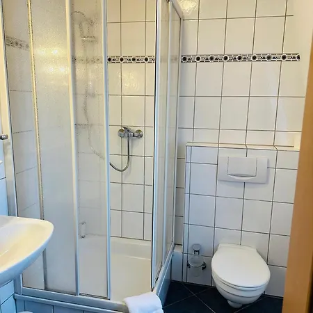 Estalagem Gaestehaus Tönisvorst